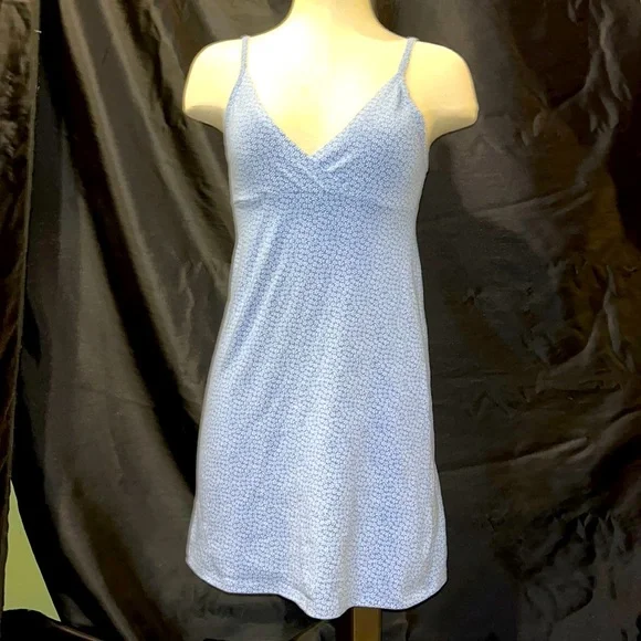 Brandy Melville | Dresses | Brandy Melville Blue Flower Stretch Dress | Poshmark Brandy Melville | Dresses | Brandy Melville Blue Flower Stretch Dress | Poshmark